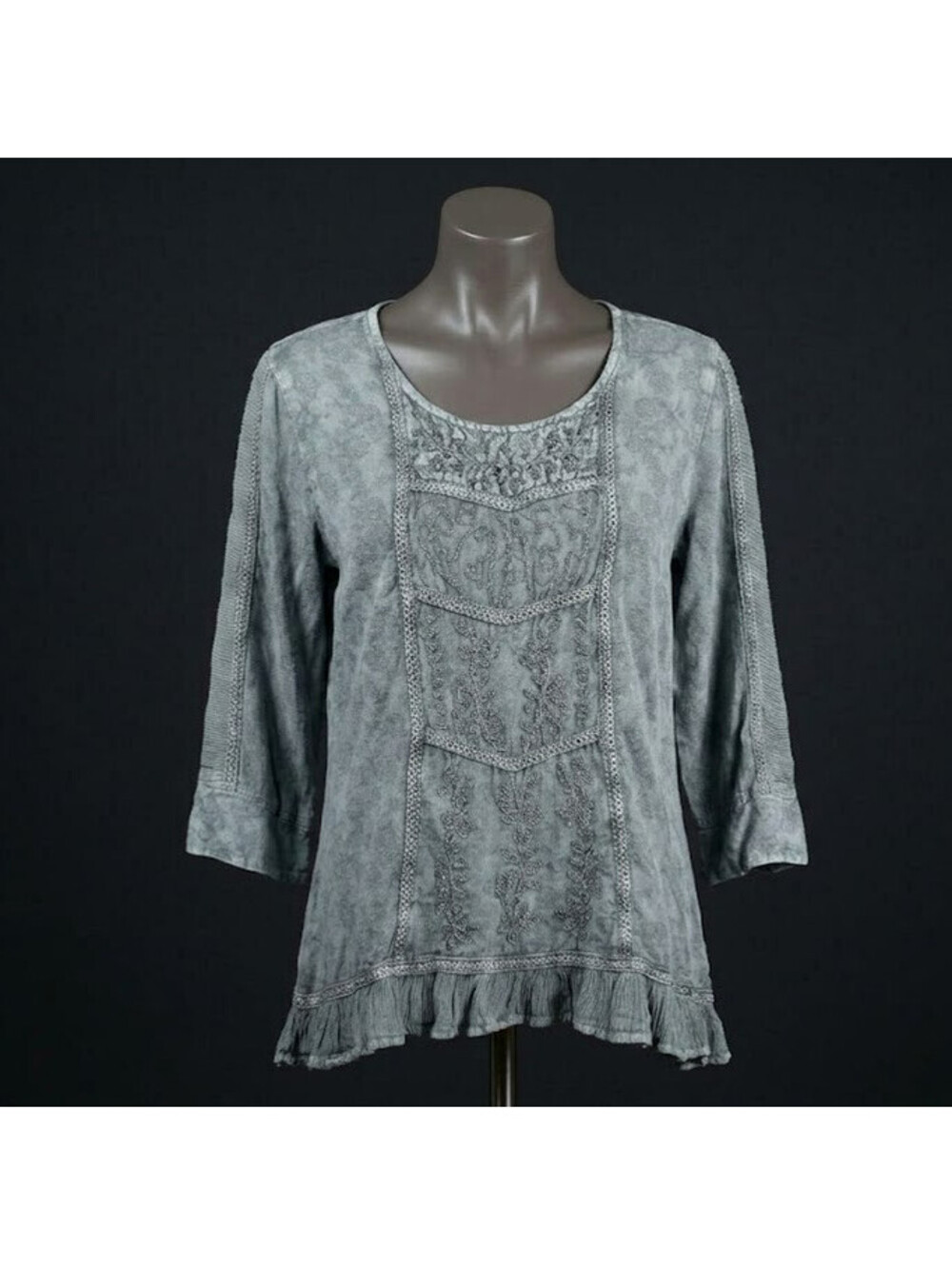 Parsley & Sage Top Small Gray Embroidered Acid Wash Peasant Boho 3/4 Sleeve Ruff